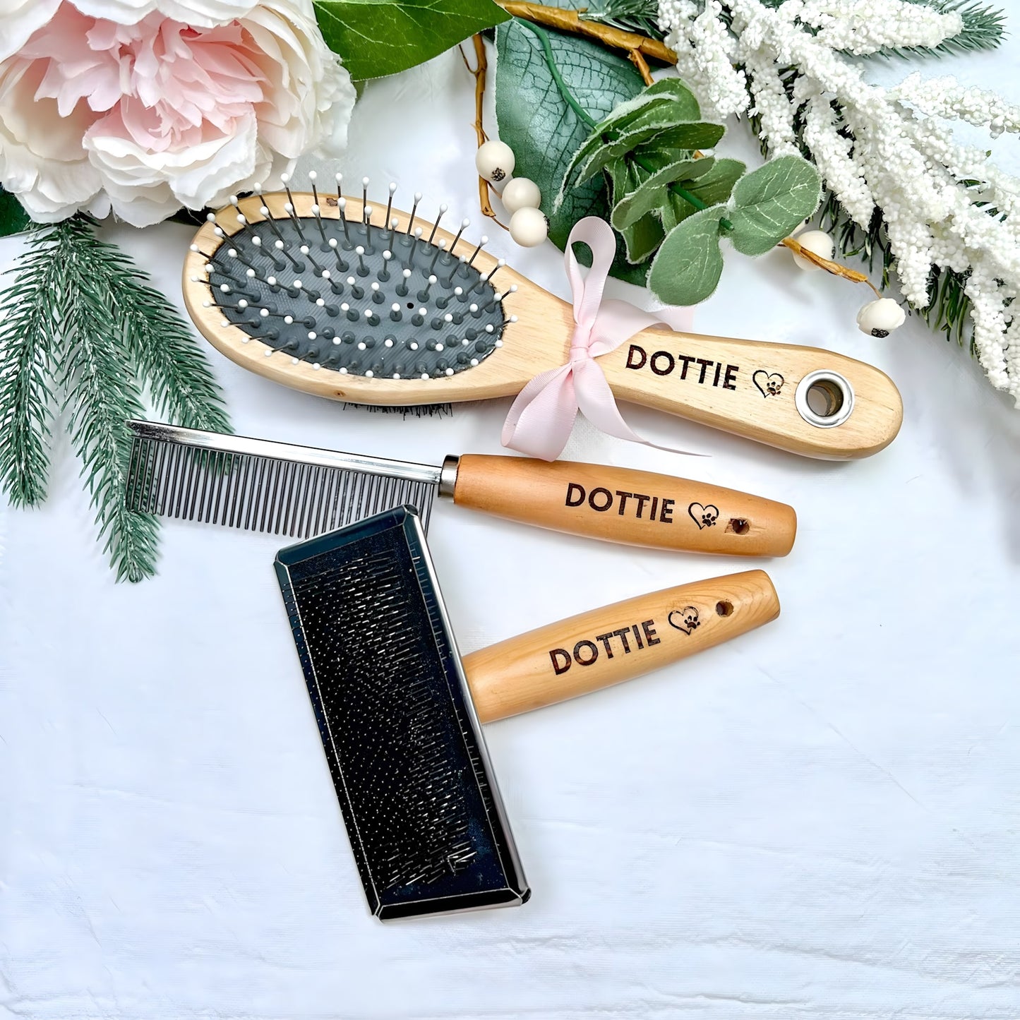 Personalised Dog Brush Set – Custom Pet Grooming Kit with Slicker Brush & Flea Comb